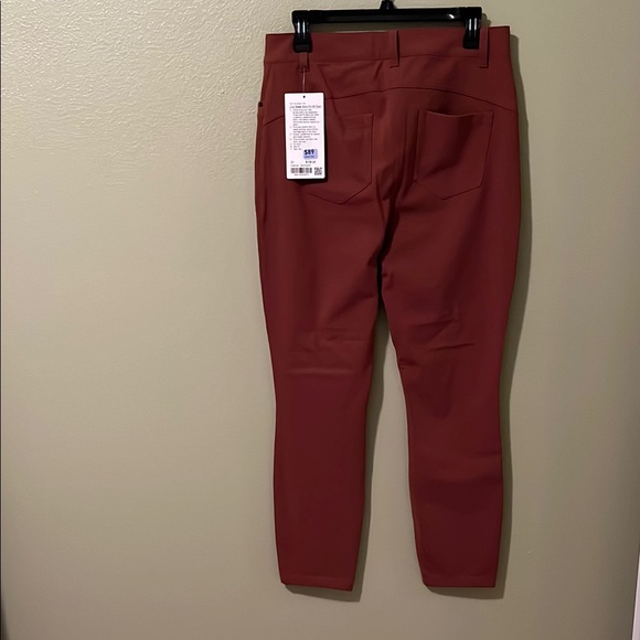 Lululemon City Sleek Slim-Fit HR Pant - size 31 - Picture 3 of 4